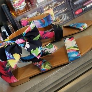 Tropic Print Sandals